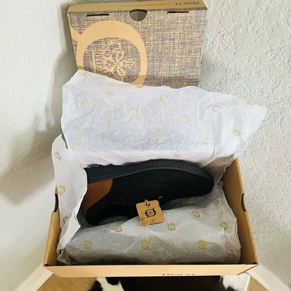 BORN Marcus Lightweight Sneaker, Dress Comfort Shoe, Dark Brown, NWT