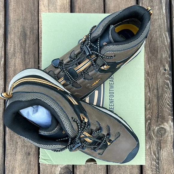 Brand New Keen Targhee Youth Hiking
