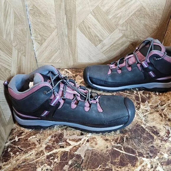 Brand New Keen Women's Trekker Mi Brown Hiking Boots water proof Size 8.5.  7y.