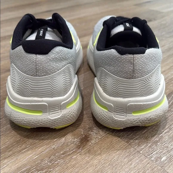 Brooks Ghost Max Size 10.5 Athletic Shoes - White and Neon Yellow