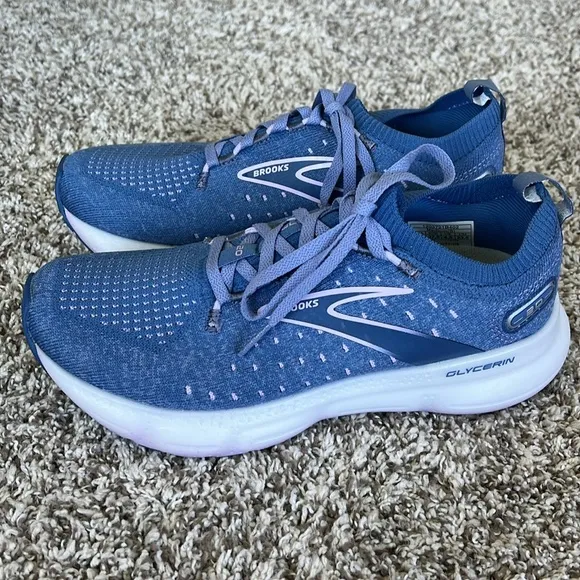 Brooks Women's Glycerin StealthFit 20 Sneakers in Blue/Pastel Lilac/White