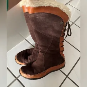 Brown North Face Suede and Leather Women's Boots size 8