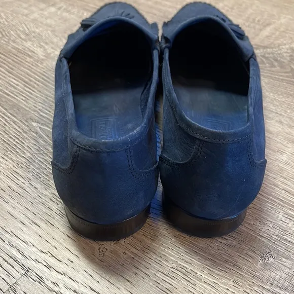 Bruno Magli Mens 9.5 M Loafers Shoes Tassle Navy Blue Soft Nubuck Leather Italy
