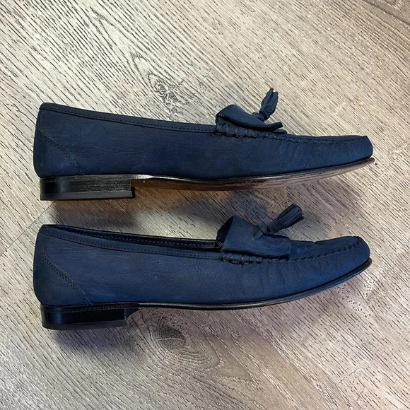 Bruno Magli Mens 9.5 M Loafers Shoes Tassle Navy Blue Soft Nubuck Leather Italy