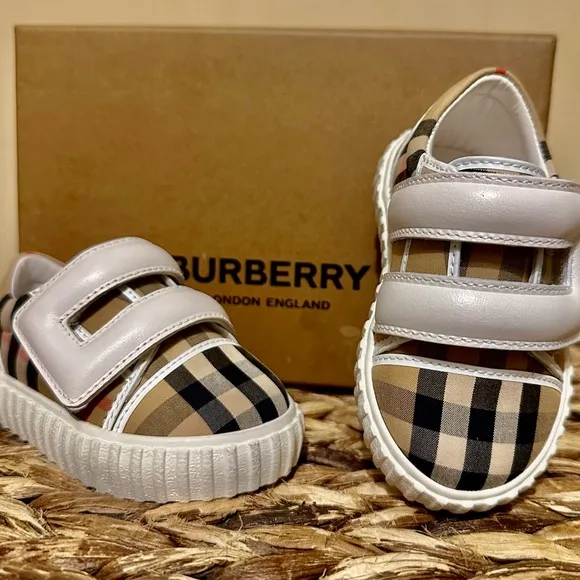 Burberry Kids Signature Print  Shoes
