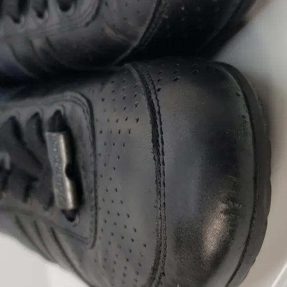 Carlo Pazolini Black Leather Shoes, Size EU 41 US 8 Mens