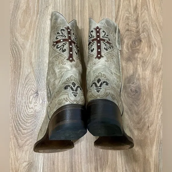 Cavender’s Square Toe Faith/Cross Women’s Boots size 7 EUC