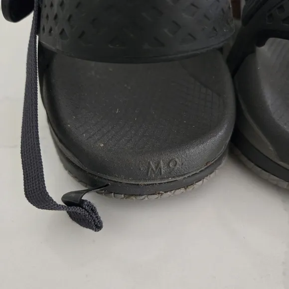 Chaco Z/Canyon 2 Sandals Adjustable Toe Strap Waterproof Brown Black Men's 9