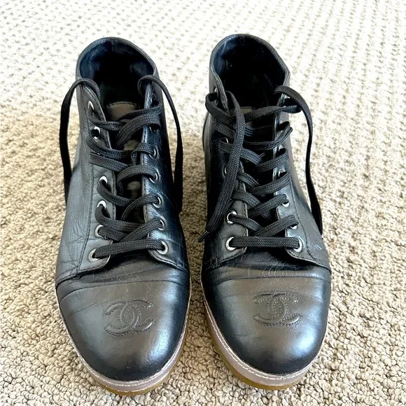 Chanel vintage sneakers boots size 38.5 pre owned
