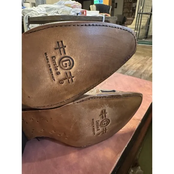 Circle G By Corral Boot Women's Embroidery Sq Toe Boots Size  9 Brown