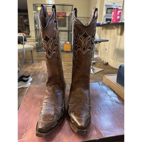 Circle G By Corral Boot Women's Embroidery Sq Toe Boots Size  9 Brown
