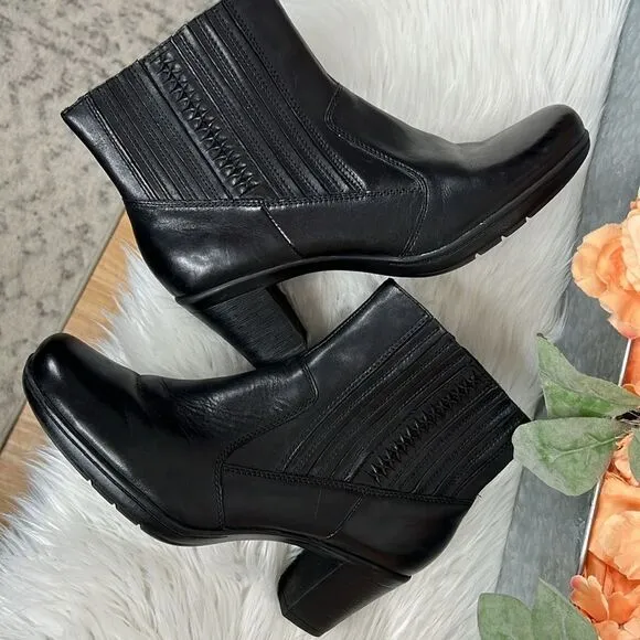 CLARKS 83576 Black Leather Casual Boots Size 9.5