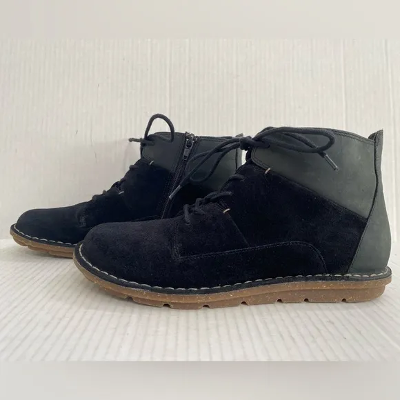 Clarks Shoes Tamitha Style Suede Leather Boots Ankle Fall Boots Size 7.5