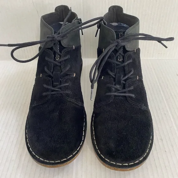 Clarks Shoes Tamitha Style Suede Leather Boots Ankle Fall Boots Size 7.5