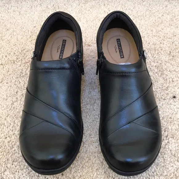 Clarks SZ 8.5, Channing Ann black leather shoes.