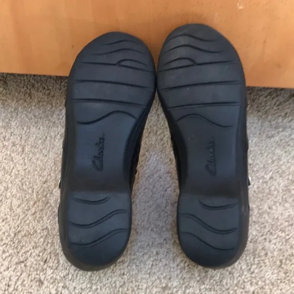Clarks SZ 8.5, Channing Ann black leather shoes.