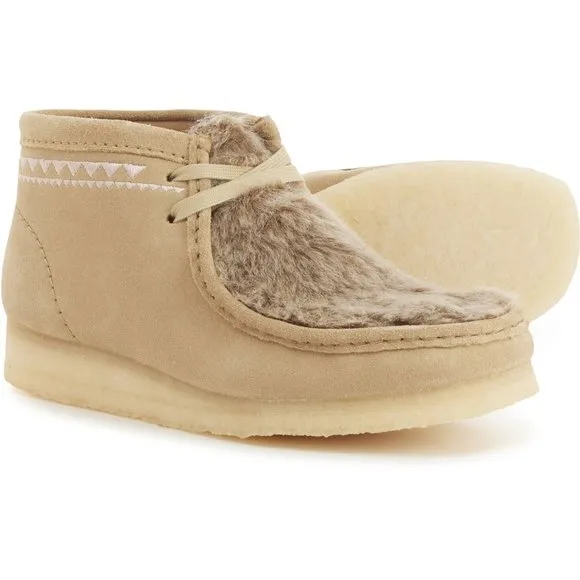 Clarks Wallabee Boots - Suede 393sn