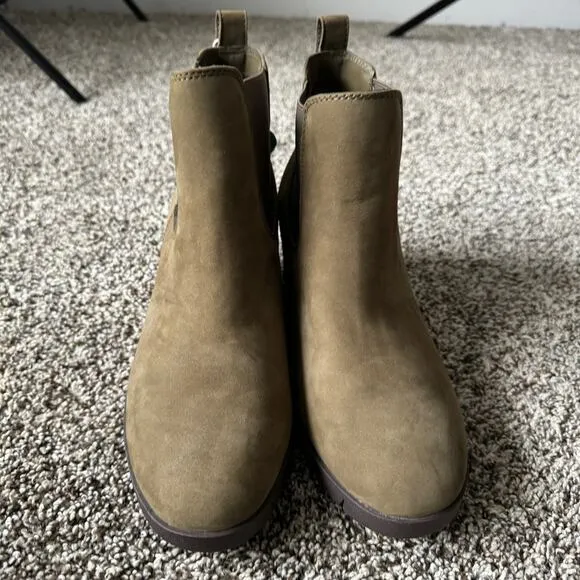 Cliffs White Mountain Percy Boots Womens 10M Green Leather Ankle 3in Heel Casual
