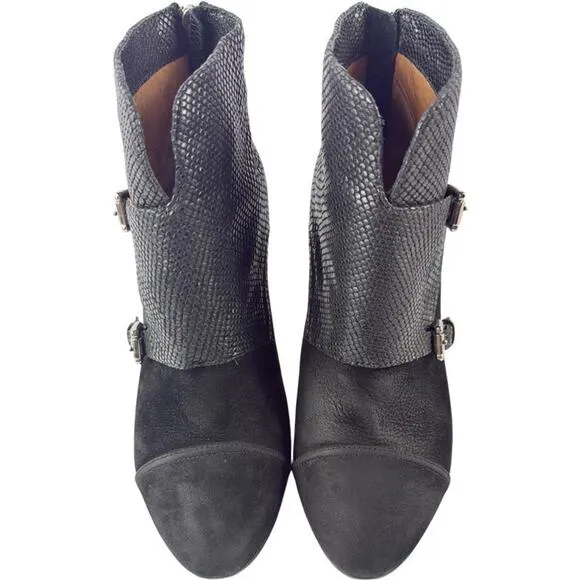 COACH Women's Black Embossed Leather Tina Buckle High Heel Ankle Boots size 7B