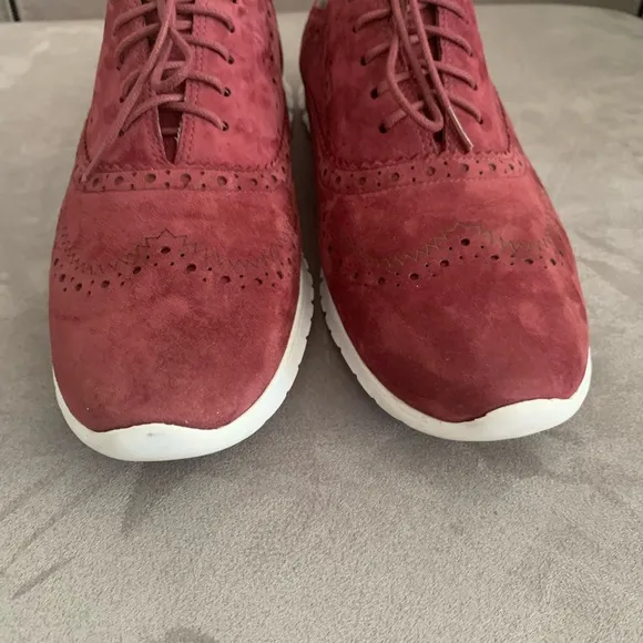 Cole Haan ZeroGrand Burgundy Wingtip Oxfords size 10