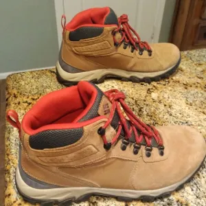 Columbia Hiking Boots US 11.5 Mens Newton Ridge Plus II Waterproof Elk Brown EUC