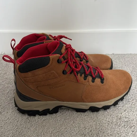 Columbia Men's Brown Hiking Boots with Red Accents - Size 13