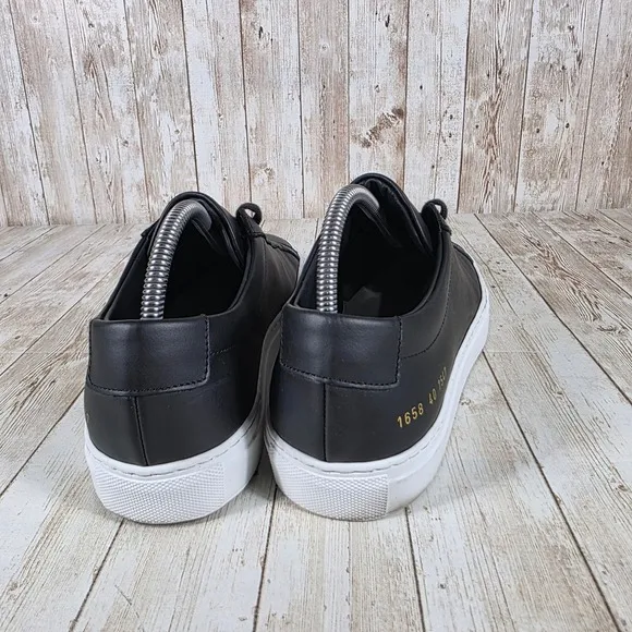 Common Projects Leather Sneakers Minimalist Designer Shoes Black Size 40