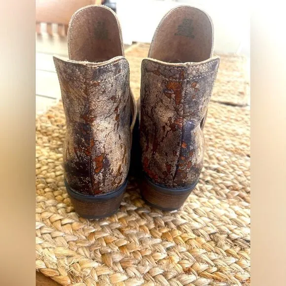 Corky’s Girl Brown Distressed Leather Ankle Boots, perfectly distressed; Size 9