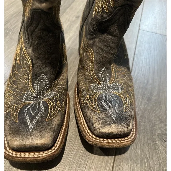 Corral Teen Youth Size 2 Square Toe Distressed Cross Wings Boots A1032 Cowgirl