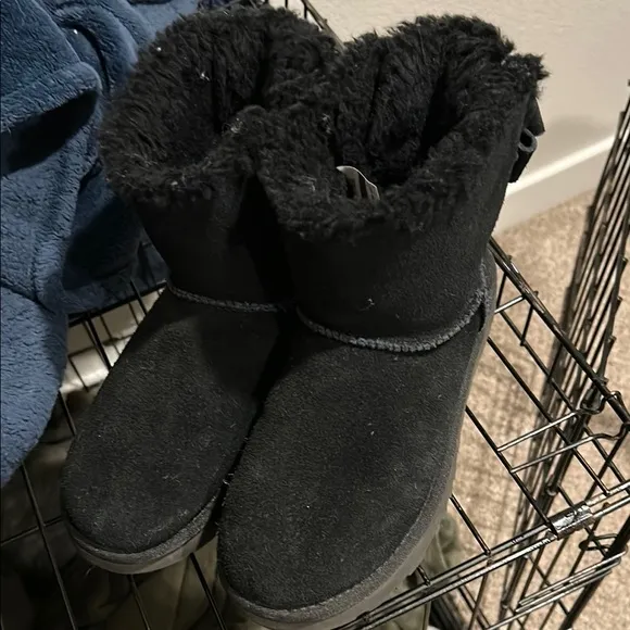 Cozy Black Kids Boots