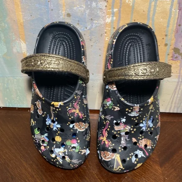 CROCS Vera Bradley X Harry Potter Graphic Clogs Size J5