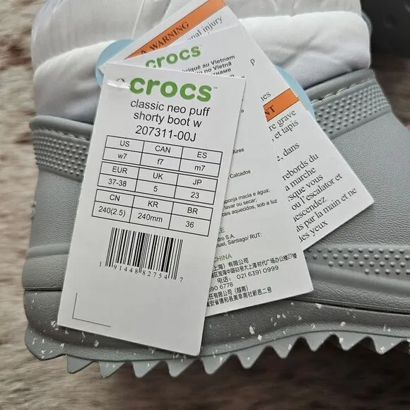 CROCS Women's Classic Neo Puff Shorty Lined Snow Boots in Light Grey NEW