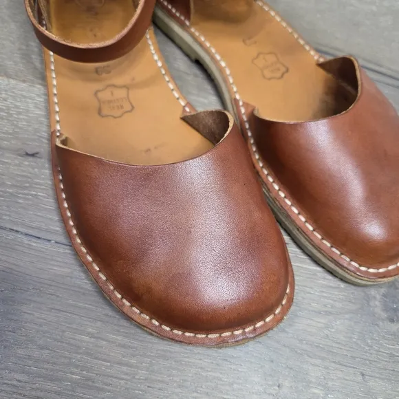 Crupon Brown Leather Mary Jane Sandals with Ankle Strap 39