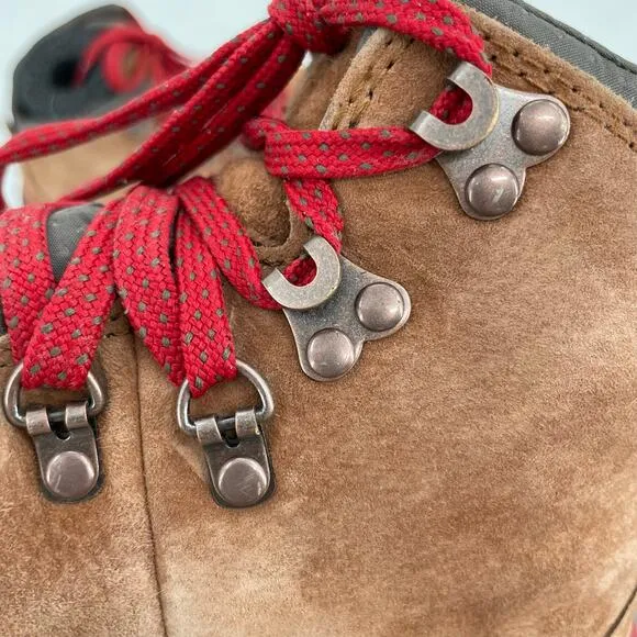 Danner Mountain 600 4.5&quot; Brown Red Classic Neutral Suede Leather Hiking Boot 6.5
