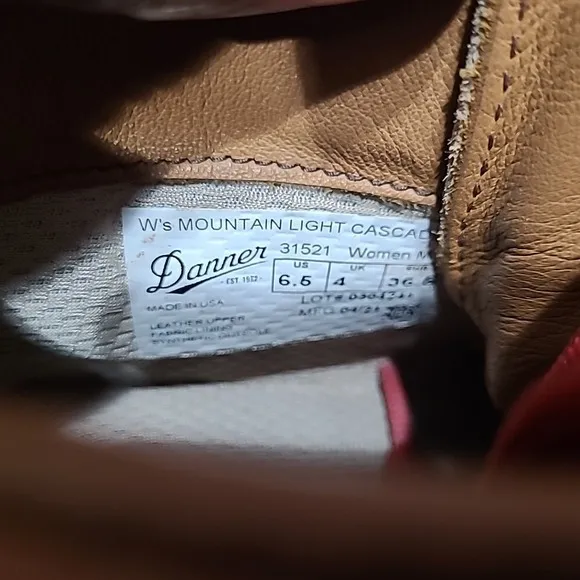 Danner Mountain Light Cascade Clovis Leather Hiking Boots US 6.5 Women's 31521