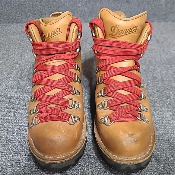Danner Mountain Light Cascade Clovis Leather Hiking Boots US 6.5 Women's 31521