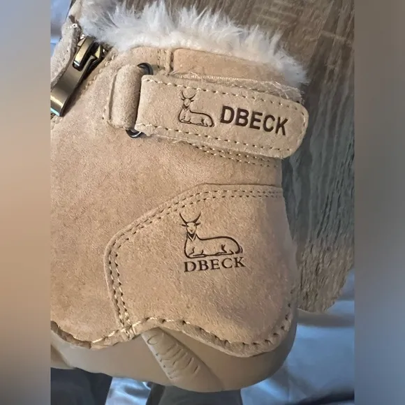 DBECK Tan Suede Ankle Boots with Fur Lining