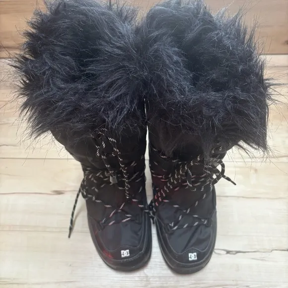 DC Black Winter Boots with Faux Fur Womens size 7