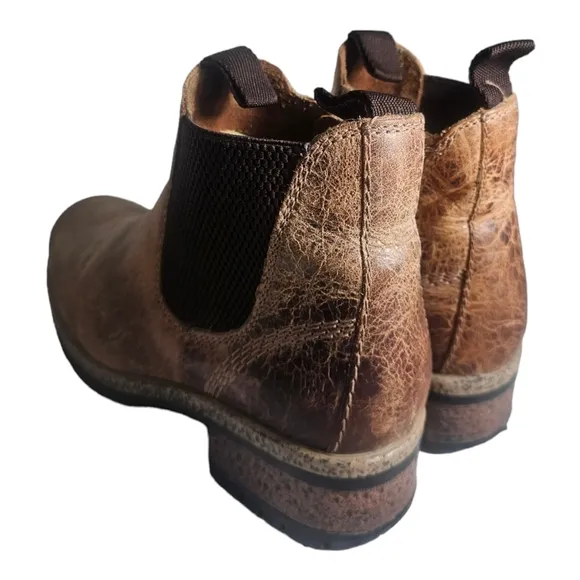 Diba True Women's Say So Chelsea Round Toe Casual Boots Ankle Low Heel 6.5