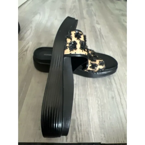Donald J. Pliner Black and Tan Slide Sandals Furry Strap