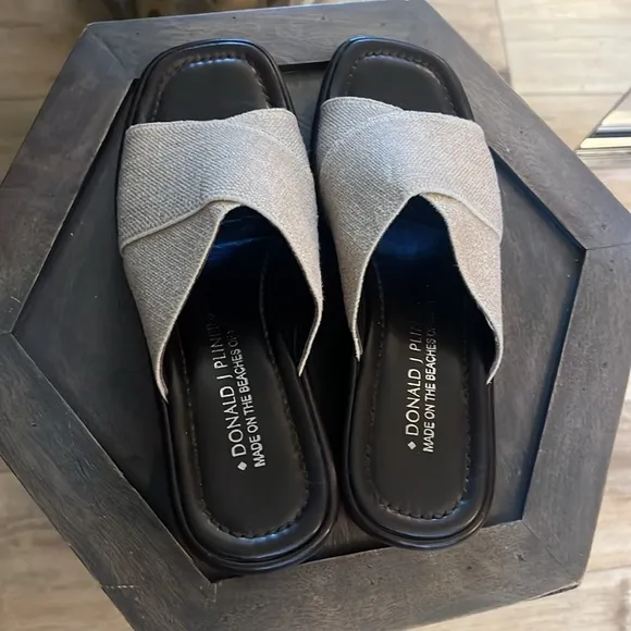 Donald Pliner Beige and Black Sandals