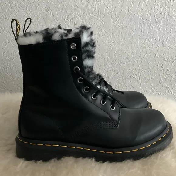 Dr. Martens 1460 8-Eye Serena Boot - Black/Zebra