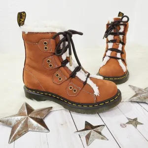 Dr. Martens 1460 Lace to Toe Fur Lined Buttersoft Lace Up Boots tan size 7 NEW