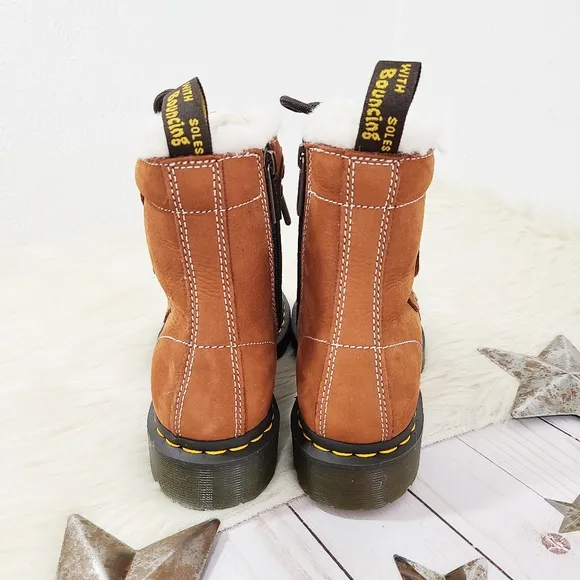 Dr. Martens 1460 Lace to Toe Fur Lined Buttersoft Lace Up Boots tan size 7 NEW