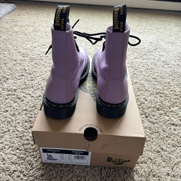 Dr. Martens 1460 Pascal Lilac Virginia Leather