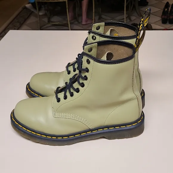 Dr. Martens 1460 Pascal Virginia soft leather casual combat boots size 9