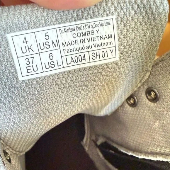 Dr. Martens Airware Combs Extra Tough Poly Boots Gray W6 M5 (EU 37) Doc Adaptive