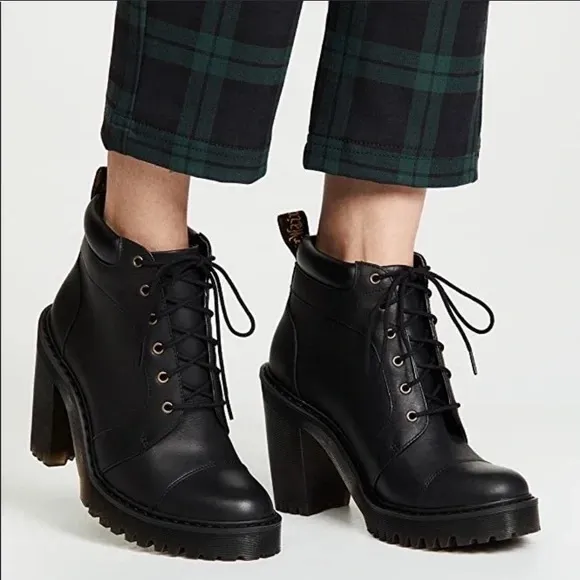 Dr. Martens Averil Leather Heeled Hiking Style Ankle Boot Black