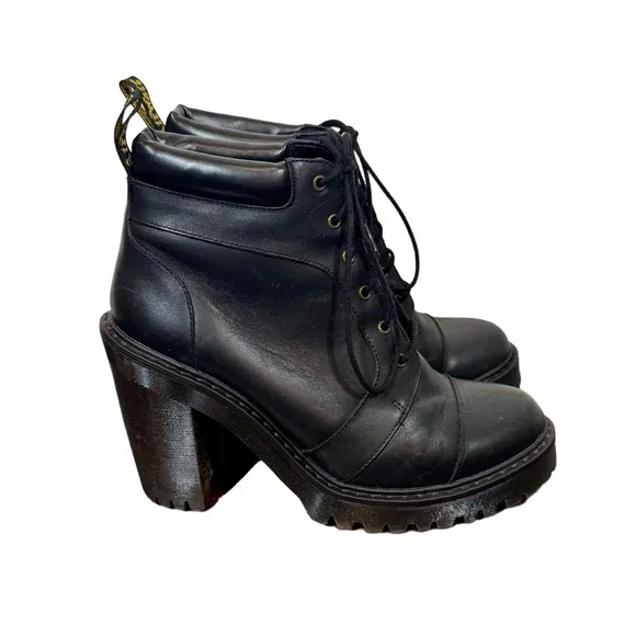 Dr. Martens Averil Leather Heeled Hiking Style Ankle Boot Black