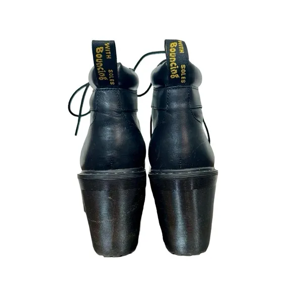 Dr. Martens Averil Leather Heeled Hiking Style Ankle Boot Black